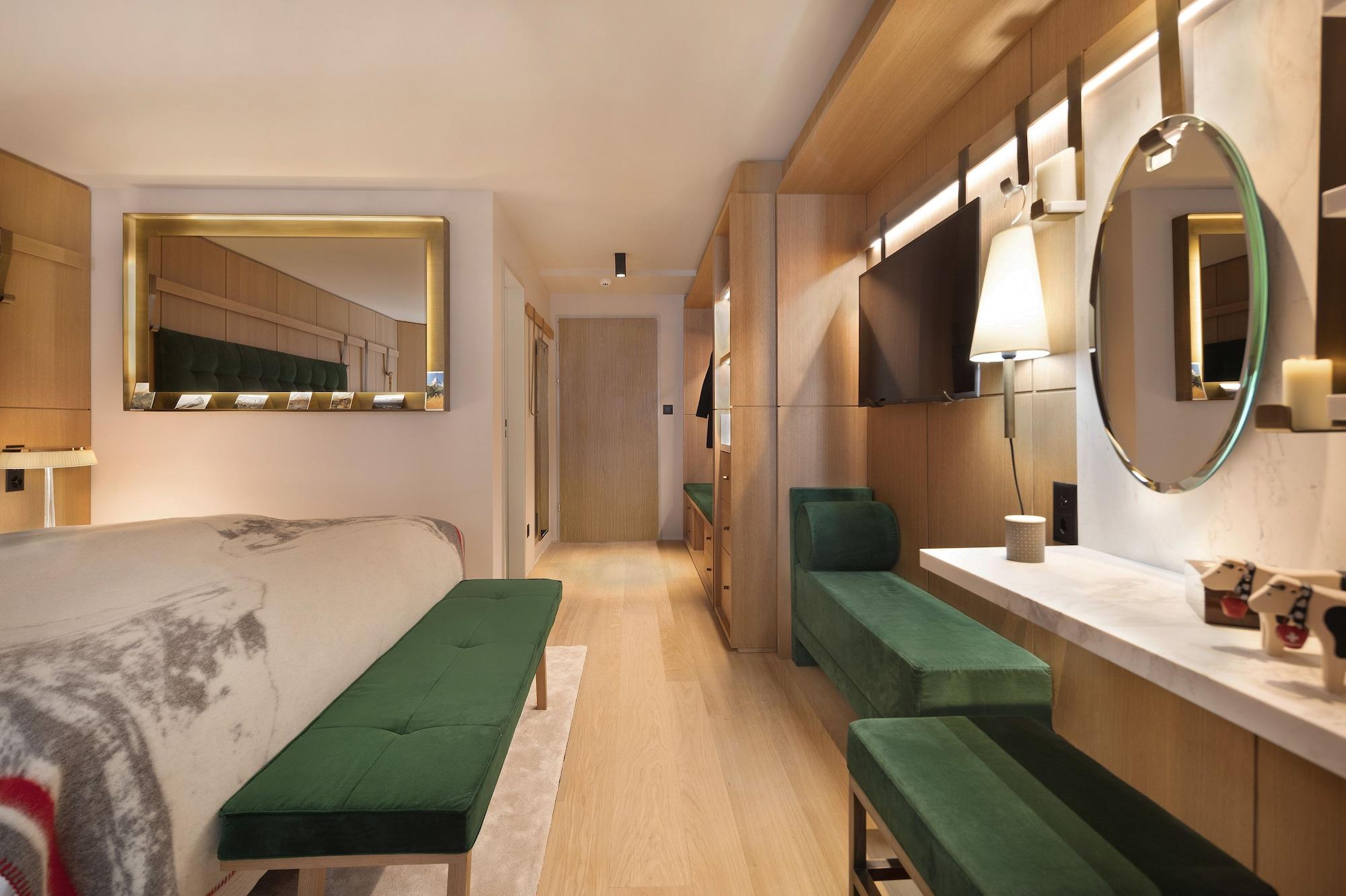 Schweizerhof Zermatt - A Small Luxury Hotel Екстериор снимка