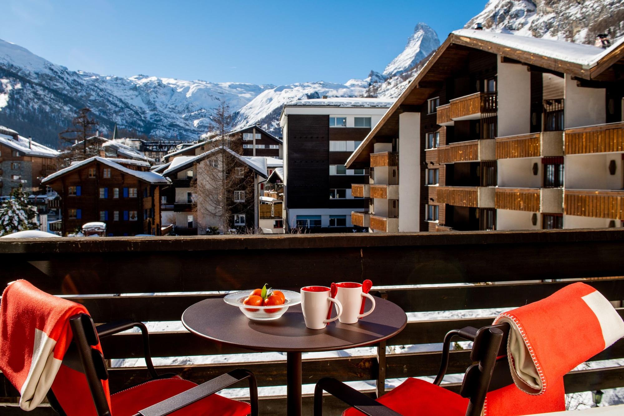 Schweizerhof Zermatt - A Small Luxury Hotel Екстериор снимка